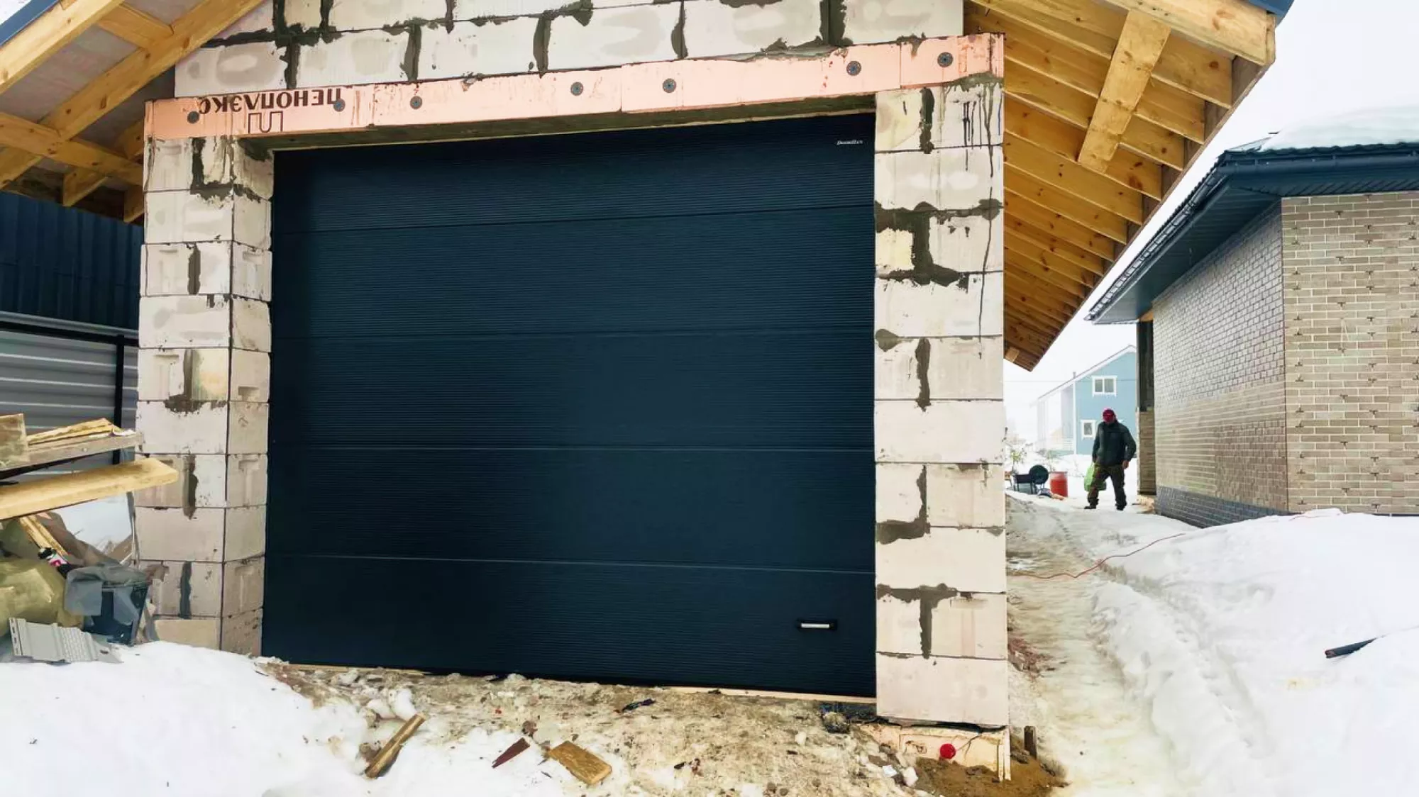 Подъемные ворота RSD02 в гараж 3010х253